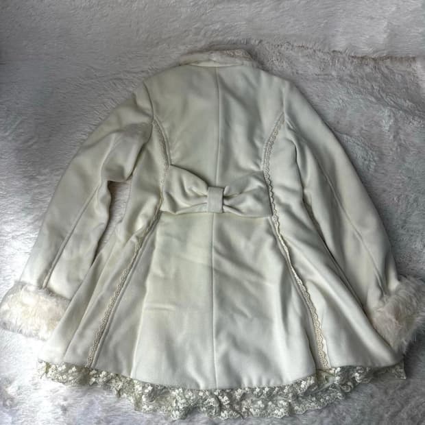 리즈리사 히메갸루 달천깔 코트