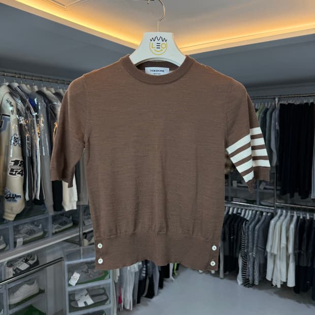 [리오브] 톰브라운 사선 메리노 울 니트 반팔