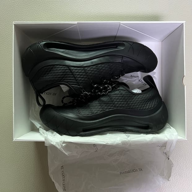 앳콜렉티브 니나크리스틴 클러스터 스니커즈