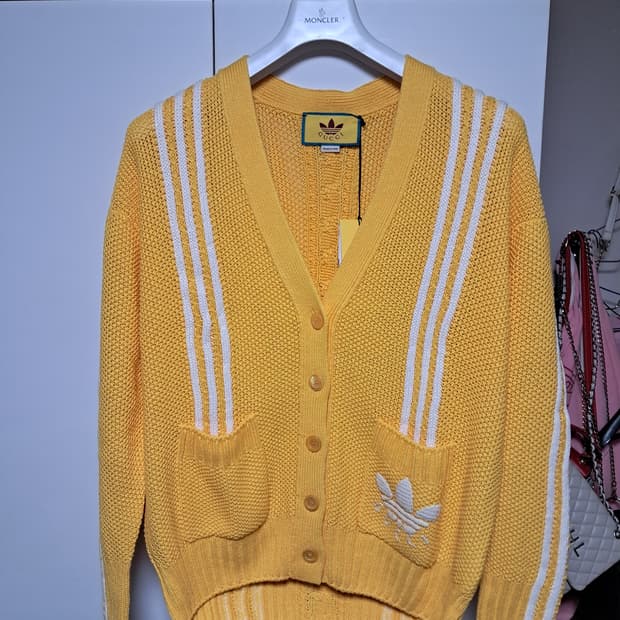 구찌 아디다스 콜라보 가디건 새제품