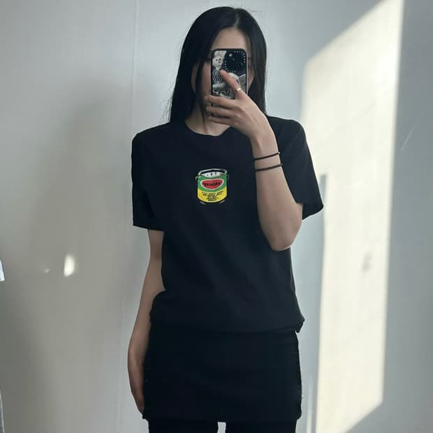 스투시 페인트 캔 블랙 반팔 티셔츠