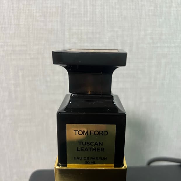 톰포드 투스칸 레더 국문택