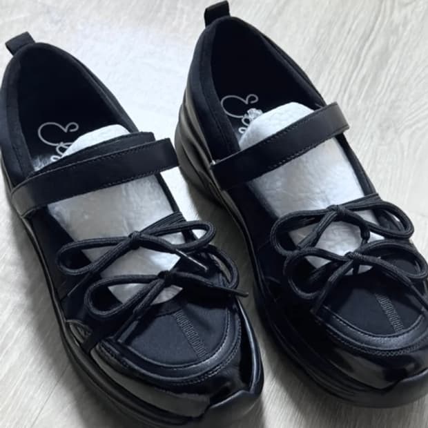 엘리자베스 스튜디오 발레코어 리본 스포티 스니커즈 240