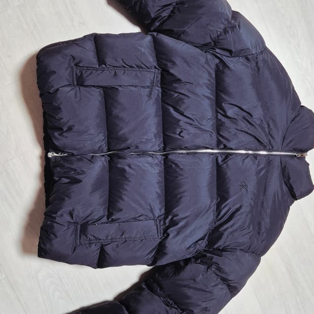 캘빈클라인 ck 덕다운 패딩 점퍼 팝니다.