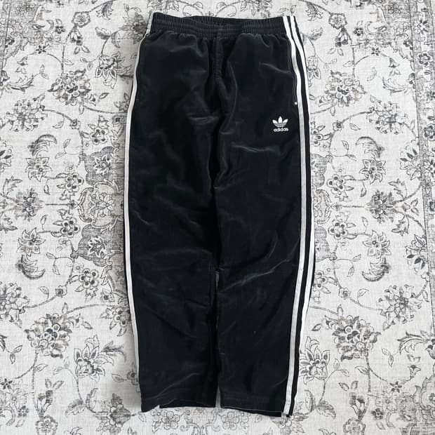 아디다스 일본판 유로파 벨벳 트랙팬츠
