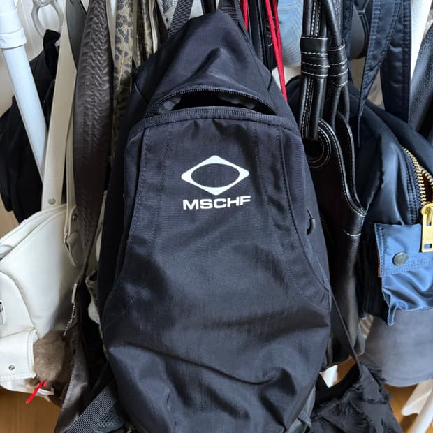 미스치프 롬버스 백팩 블랙