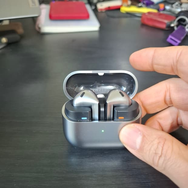 삼성 갤럭시 버즈3 실버 무선 이어폰