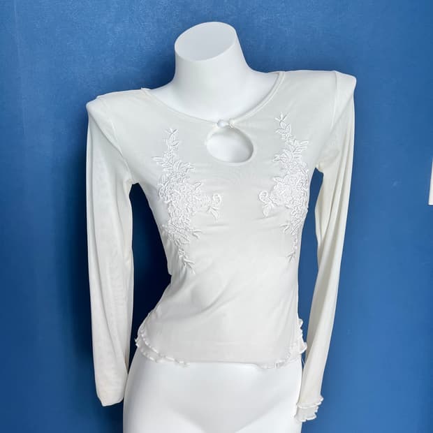 팁씨) jacquard hole blouse