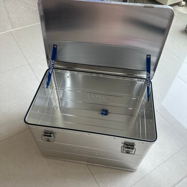 알루텍 알루미늄 캠핑박스 68 팝니다.  