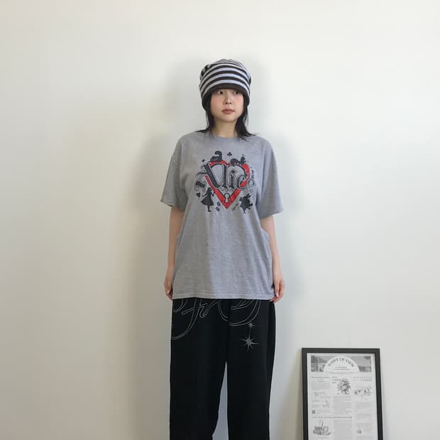 GILDAN Y2K Alice Graphic T Shirt