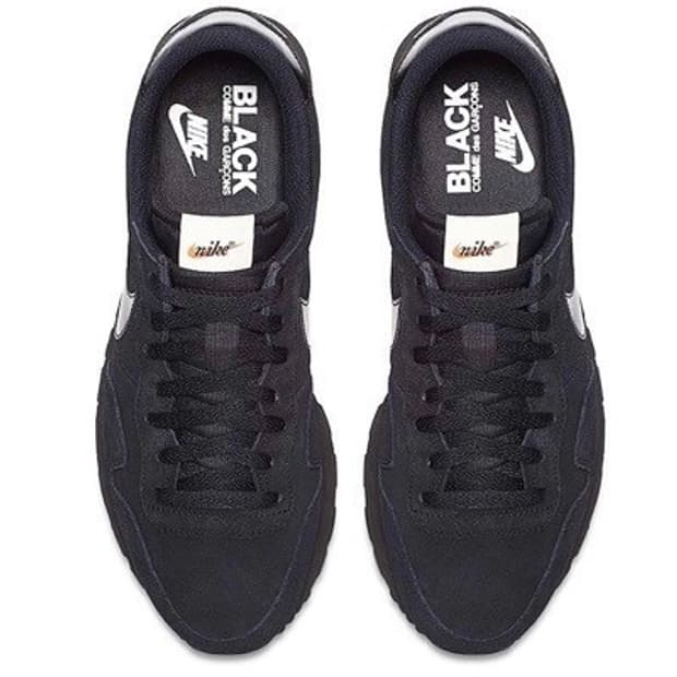 나이키 꼼데 페가수스 235