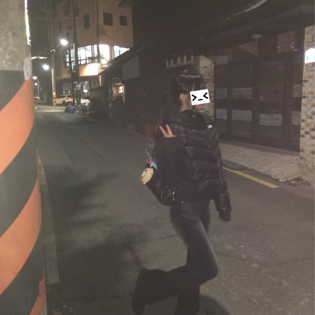 애즈온 숏패딩