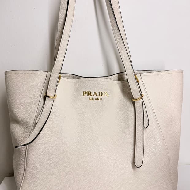 [정품] 프라다 비텔로 다이노 소프트 가죽 토트백 1BG301
