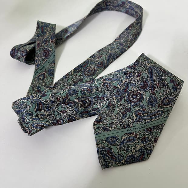 OS 발렌시아가 실크100% 페이즐리 넥타이