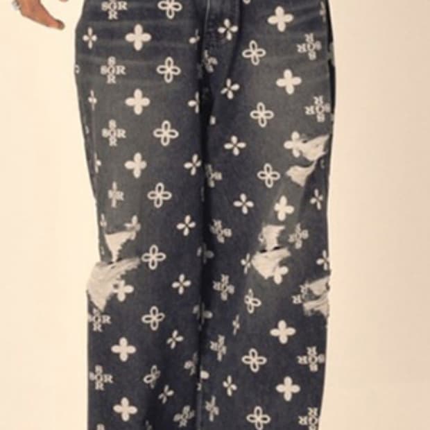 써저리 모노그램 클로버 진 블랙 데님L 구합니다