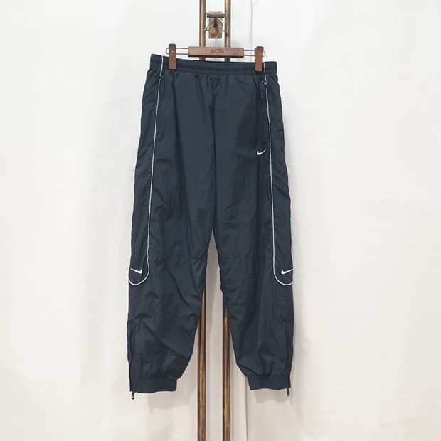 나이키 솔로 스우시 트랙 팬츠 L