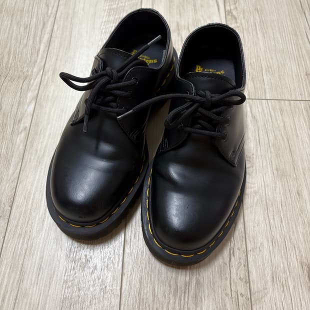 닥터마틴 1461 3홀 벡스 230