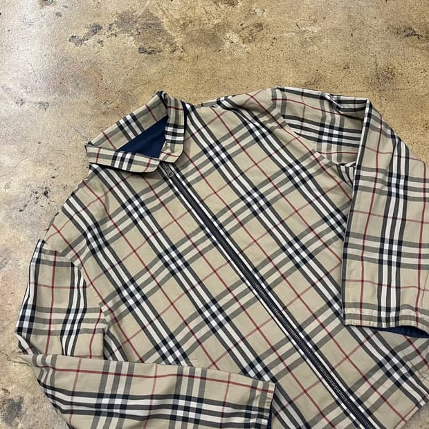 [정품] 버버리 체크 패턴 집업 네이비 양면 자켓 b17