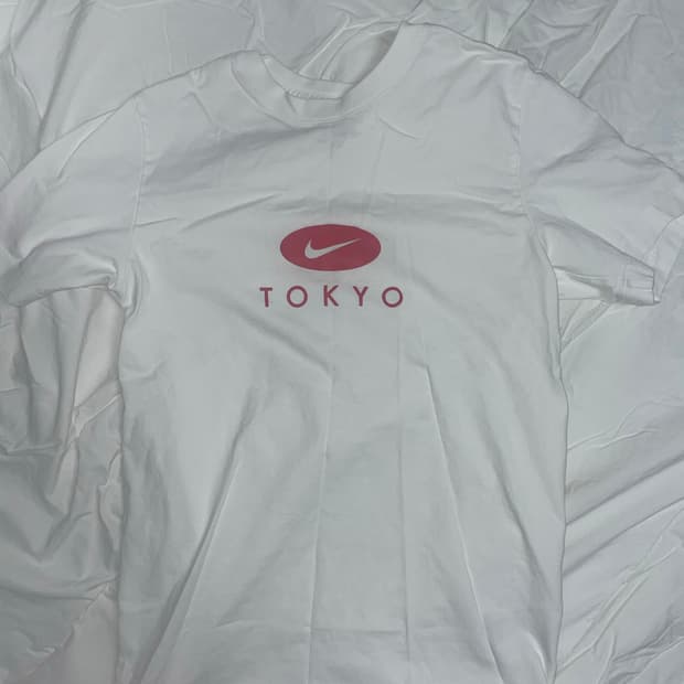 나이키 도쿄 티셔츠 (s)