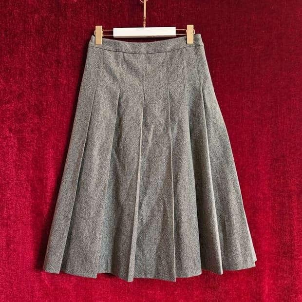 빈폴(Beanpole) 22Fw 모 플리츠 롱스커트 26size