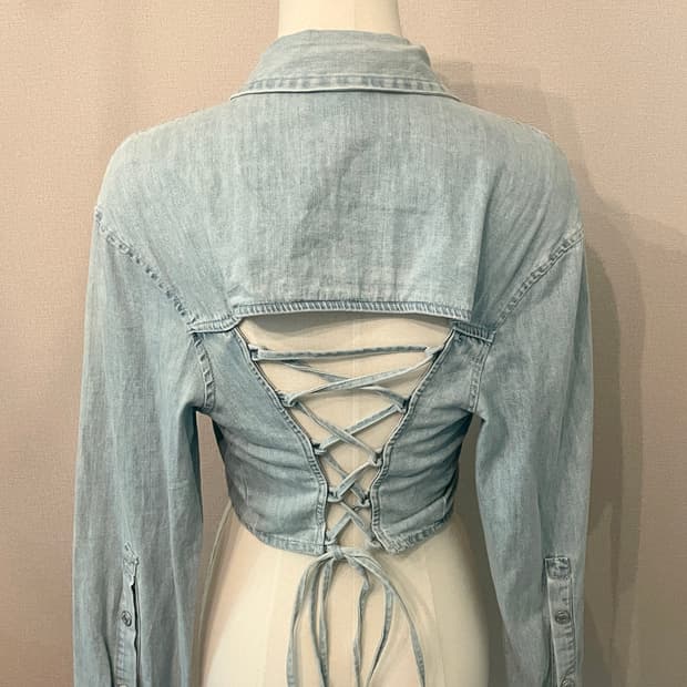 백 스트랩 포인트 코튼 청자켓