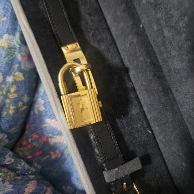 에르메스 캘리 금장 시계