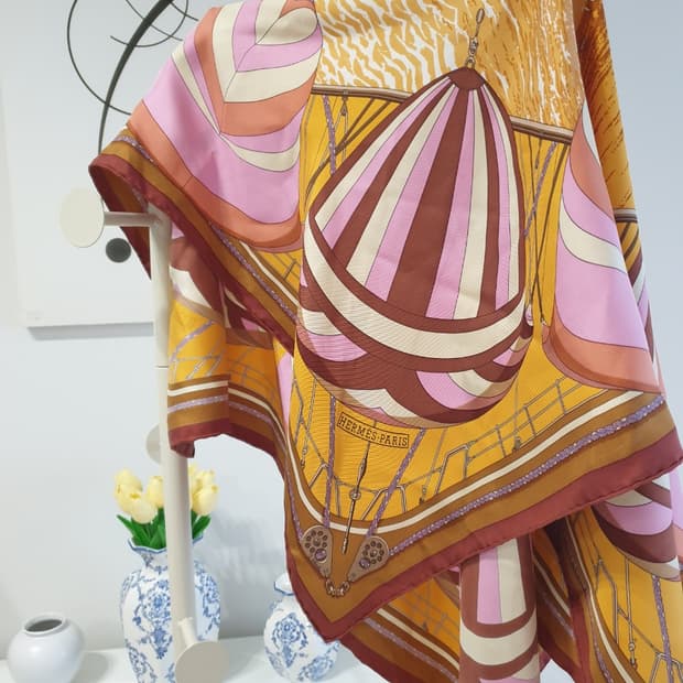 에르메스 까레 스카프 겸 숄