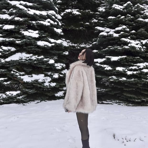 페일제이드 오버핏 퍼 자켓 (아이보리)