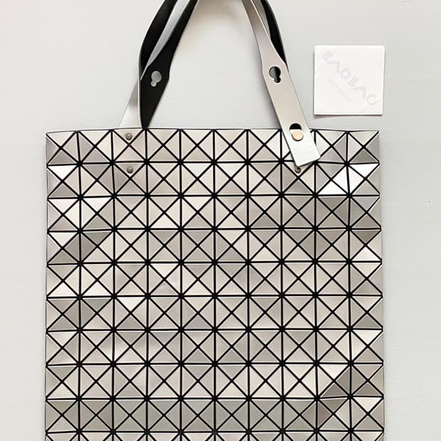 (정품) [바오바오] (BAOBAO) 루센트 라지 토트백 실버