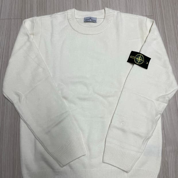 [새상품] 스톤아일랜드 램스울 리브 라운드 니트 