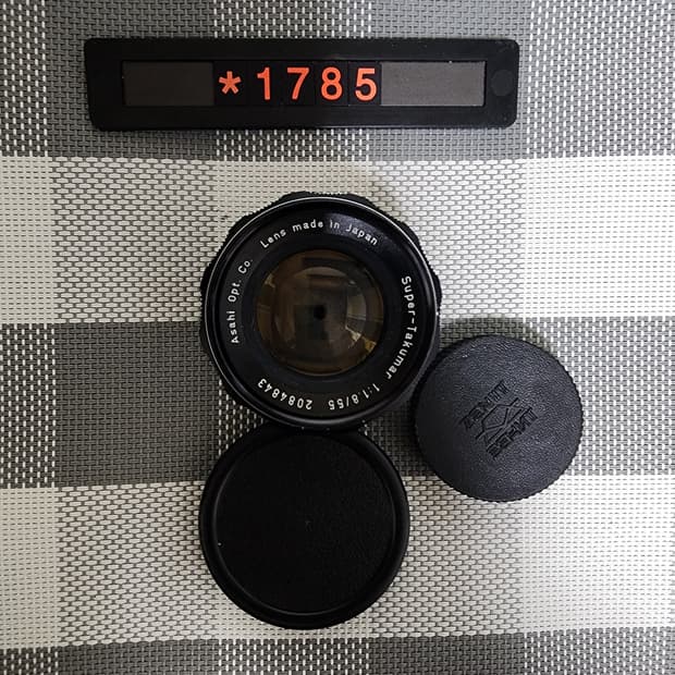 M42 마운트 타쿠마 55mm 1.8 단렌즈