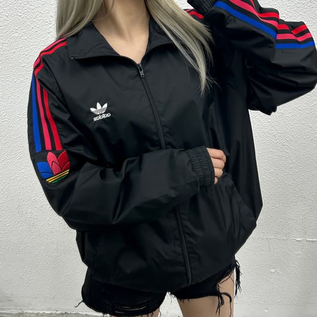 아디다스 파이어버드 멀티컬러라인 블랙 바람막이 2XL