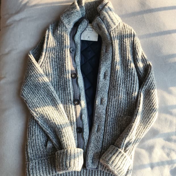 아베크롬비 니트 가디건 M사이즈