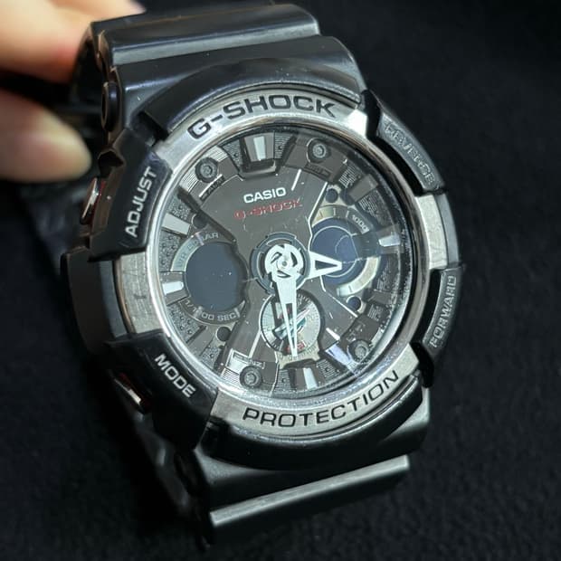 카시오 지샥 GA-200 블랙/실버