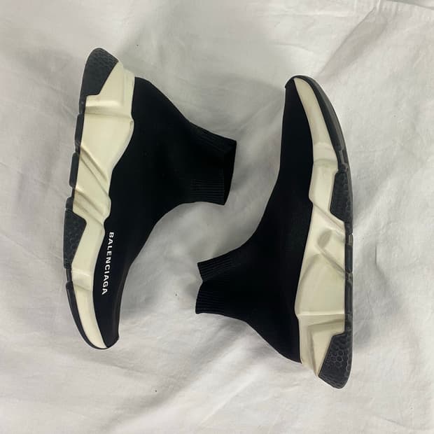 발렌시아가 스피드러너 240 <49>