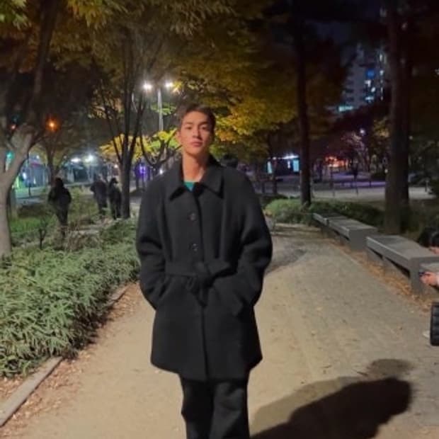아모멘토 래글런 코트 M 브라운