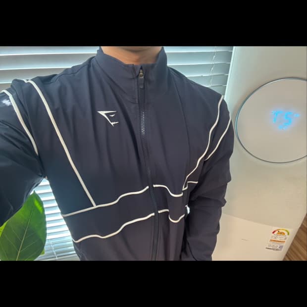 짐샤크 져지 자켓 L Gymshark jacket