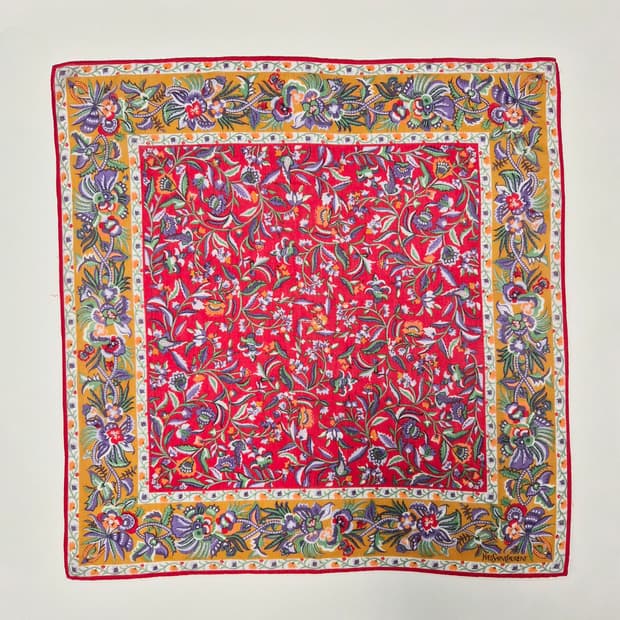 입생로랑 쁘띠 스카프 손수건 머플러 