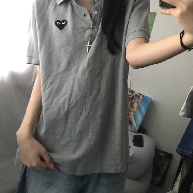 꼼데가르송 그레이 반팔티셔츠