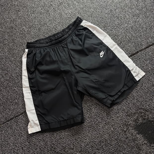 나이키 퓨추라 사이드라인 우븐 하프 팬츠 3399