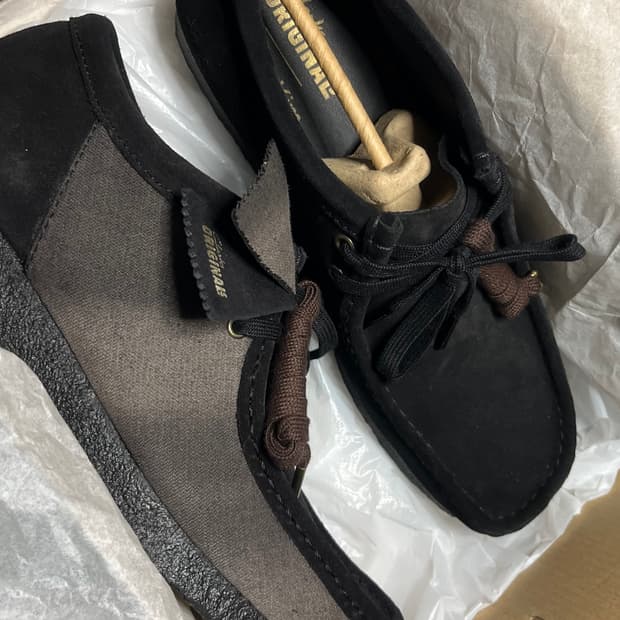 클락스 x 지용킴 선 블리치드 왈라비 블랙