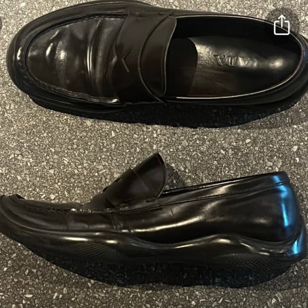 프라다 스포츠 페니 로퍼