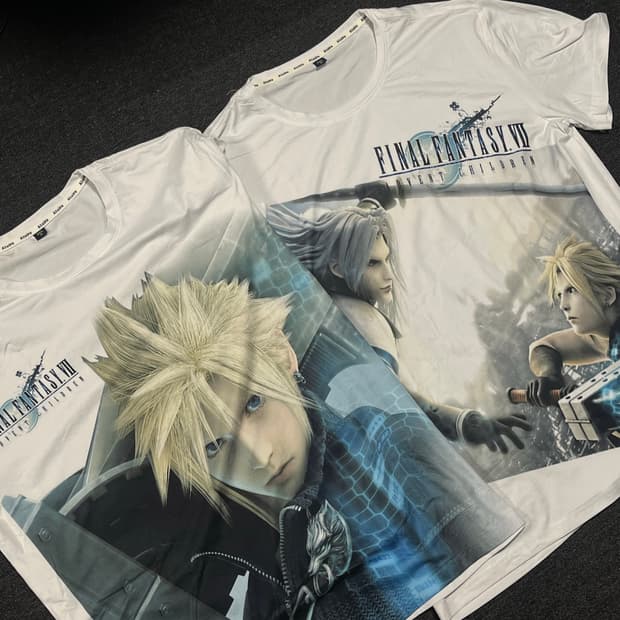 "Final FantasyVII" graphic T shirt