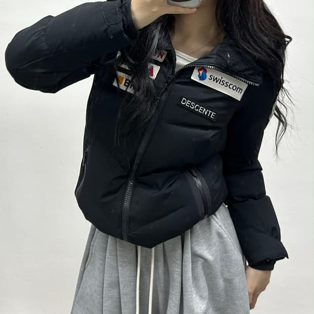 데상트 스위스스키팀 덕다운 자켓 걸즈 후드패딩 점퍼(90)