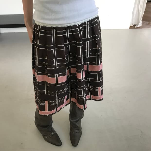 vintage brown & pink skirt