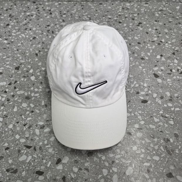 Nike Essential Heratage 86 Ball Cap
