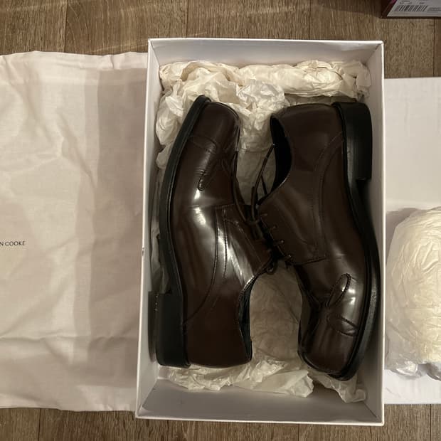 스테판 쿡 더비 브라운