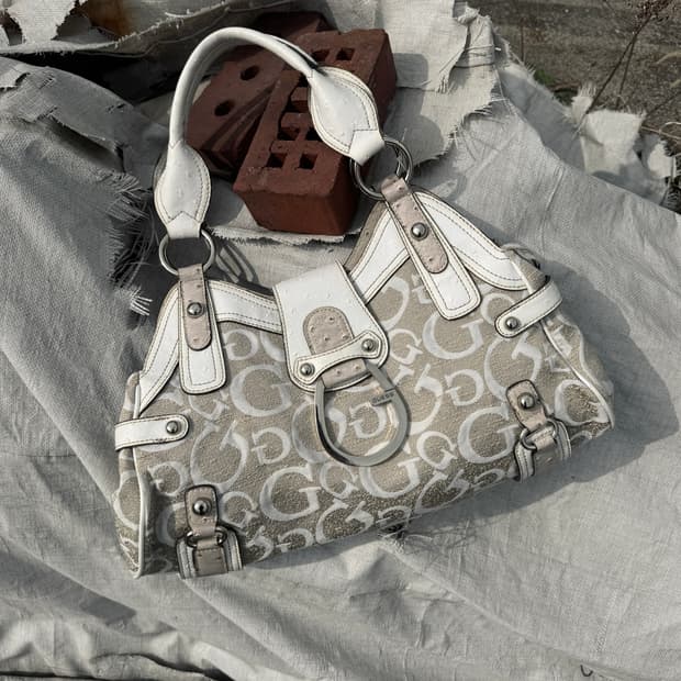 Guess 빈티지 숄더백