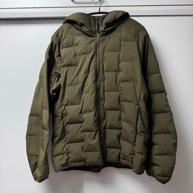 유니클로 경량 패딩