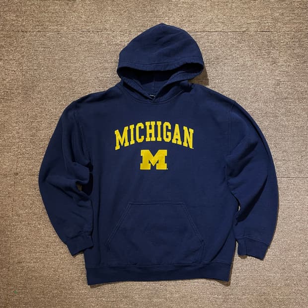 아메리칸 빈티지 미시간 유니버시티 프린팅 후드티
